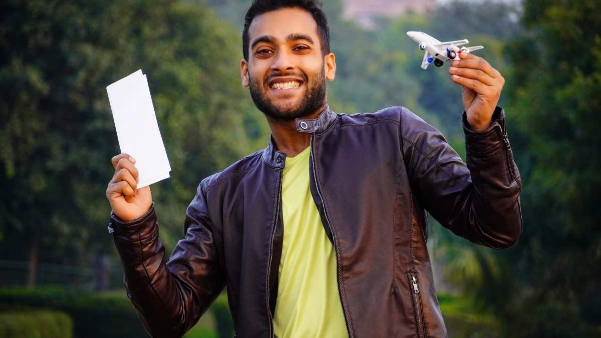 The 2025 Guide to Dating Abroad: How to Be Safe and Fair