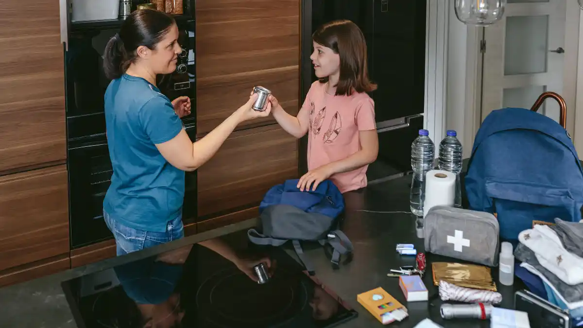 What You Actually Need: The Apartment-Optimized Emergency Kit
