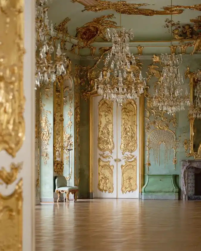 Embrace Immersive Gilded Boiserie
