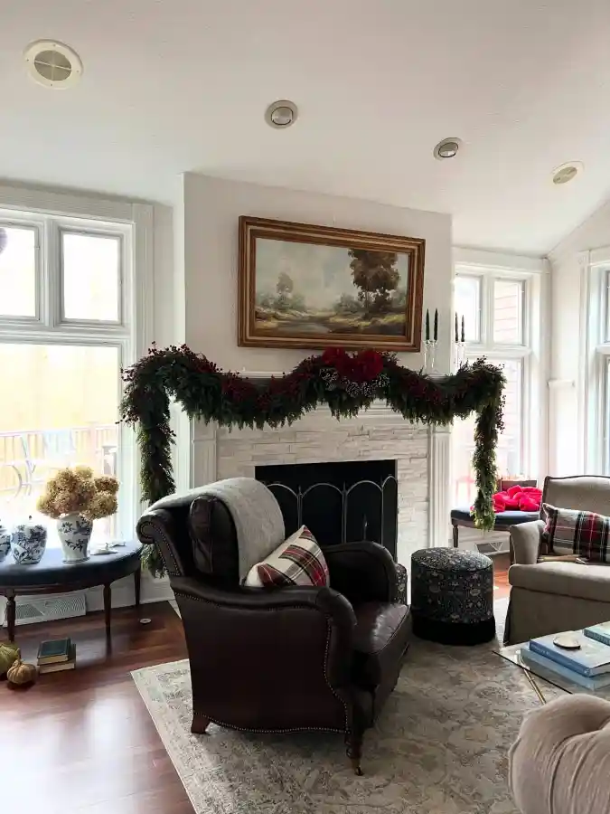 Lush and Traditional Berry Garland