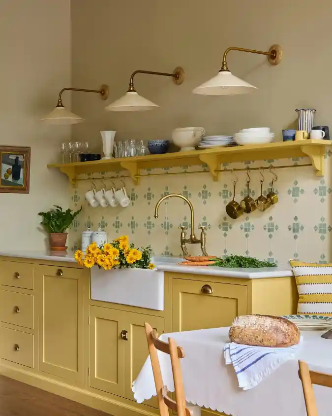 Vintage Mustard Warmth