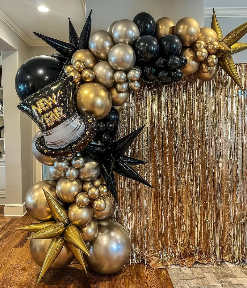 Gilded Midnight & Starburst Balloon Display 