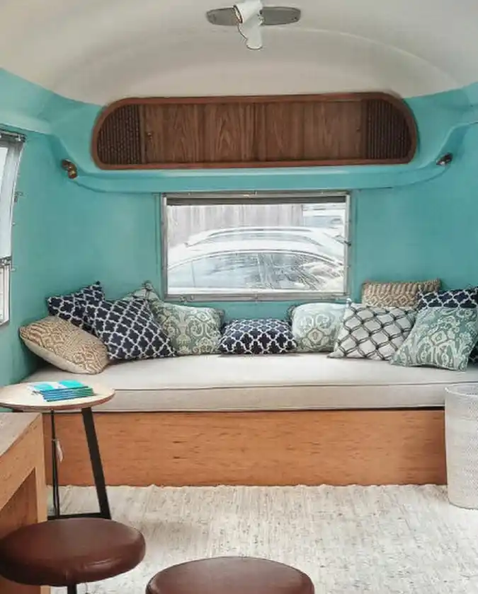 Create a Cozy Vintage-Modern Nook
