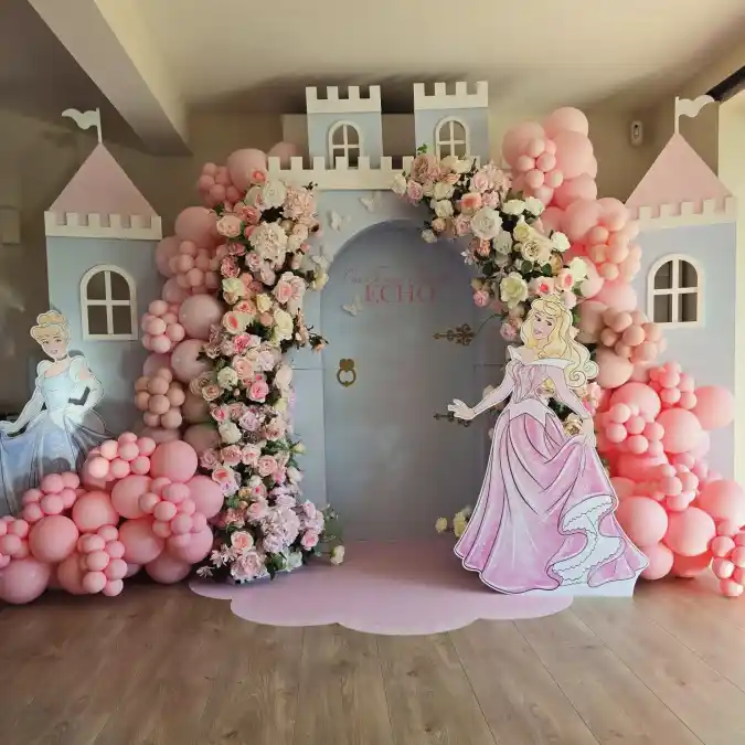 Grand Royal Castle Entrance