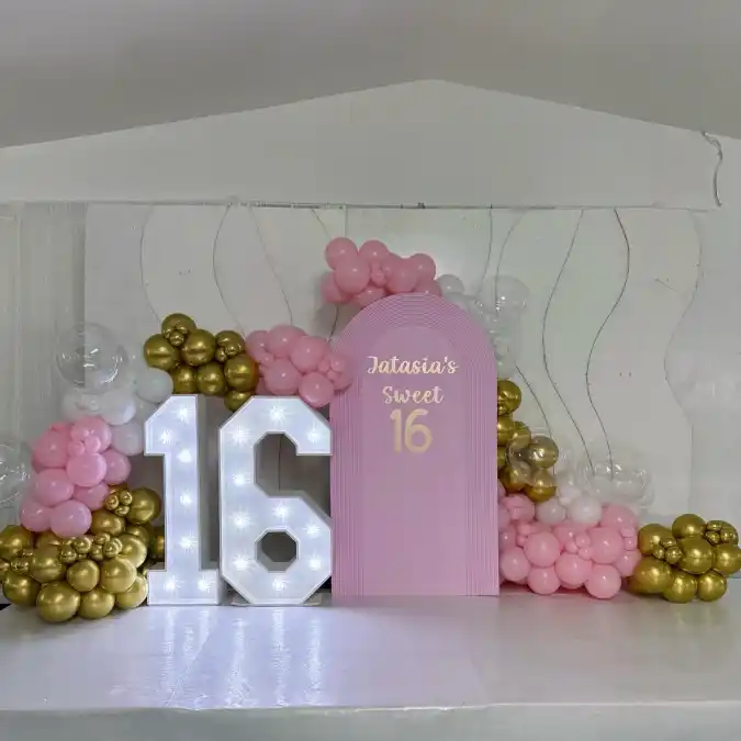 Marquee Numbers and Customized Arch Backdrop