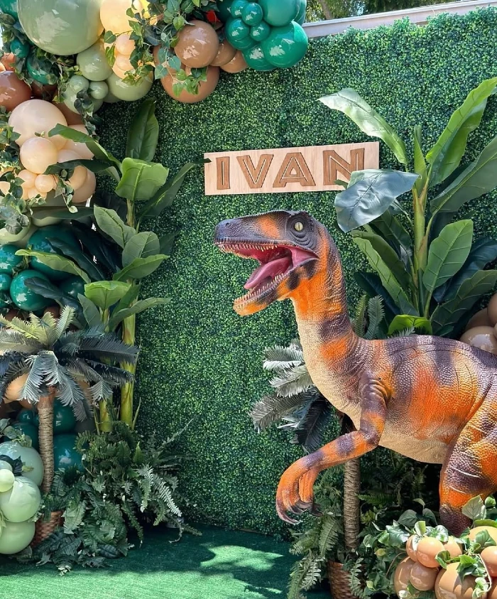 Organic Greenery Realistic Raptor Display