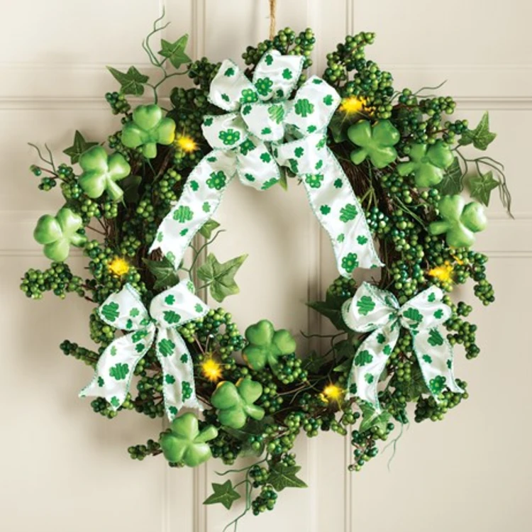 Sparkling Emerald Berry Wreath for a Warm Welcome