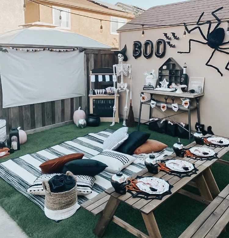 6. Spooky "Boos and Booze" Backyard Movie Nigh