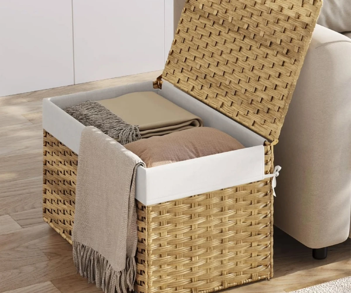 Lined Woven Chest