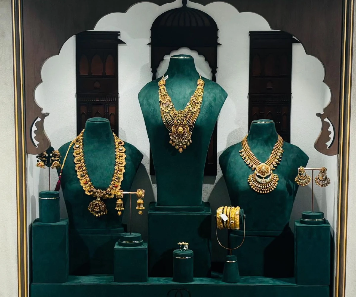 Green Velvet Arch Display