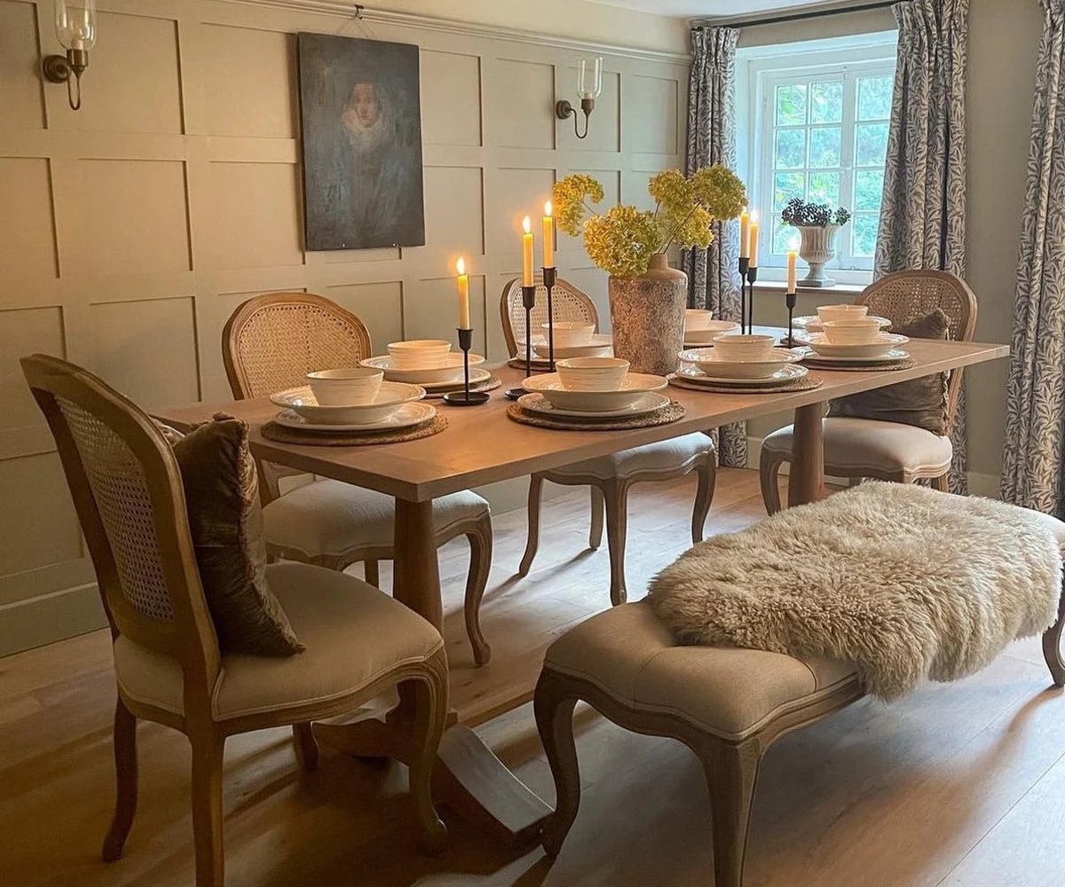 Elegant Lodge Dining