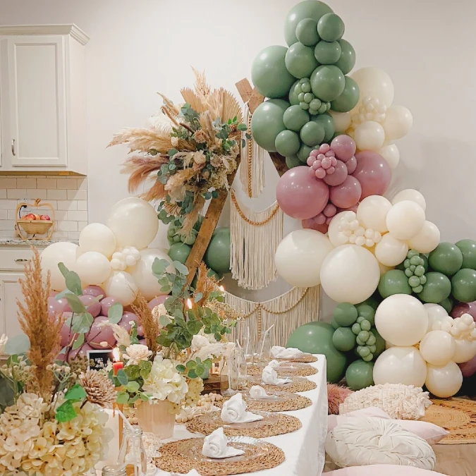 Elaborate Indoor Balloon Picnic