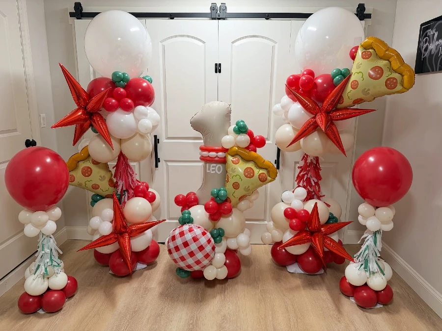 Starry Pizza Balloon Clusters