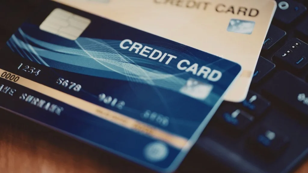 The 300 Dollar Credit Card Trick for Last Minute Upgrades