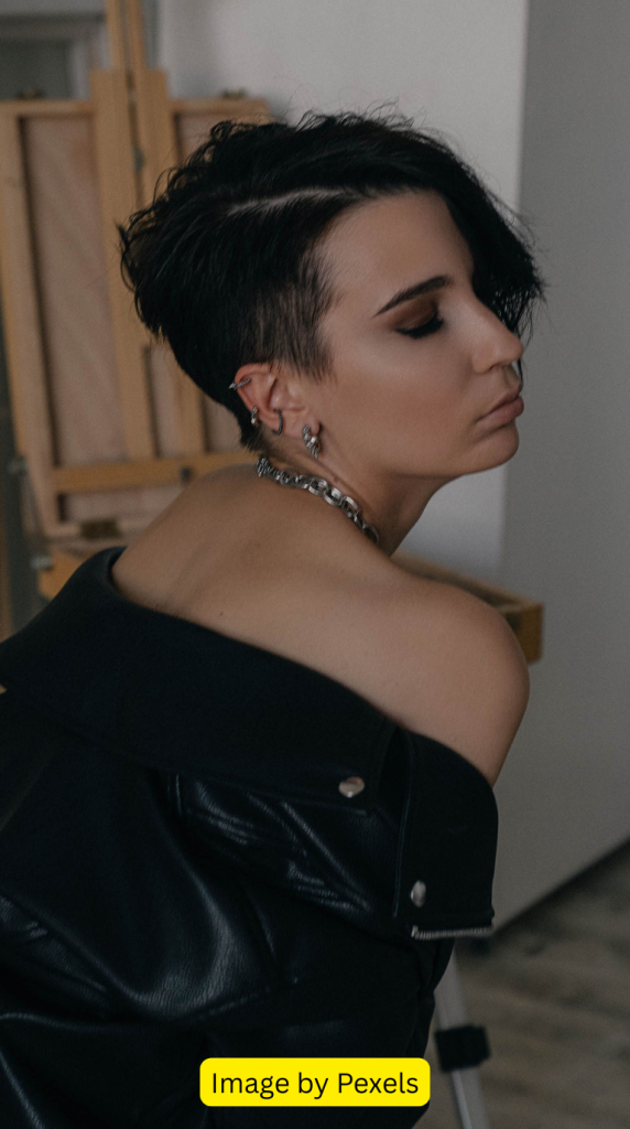 Pixie haircut ideas for round faces