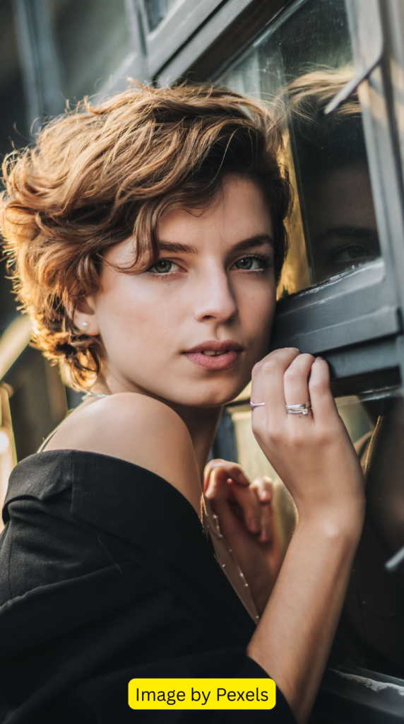 Soft pixie haircut for square face